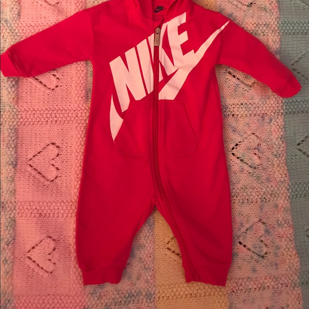 Nike futura infant coverall